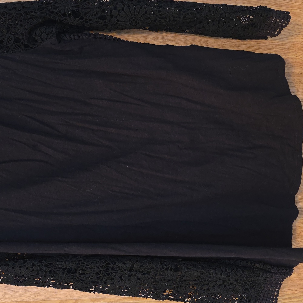 Sundance Black Crochet Lace Blouse - Picture 3 of 3
